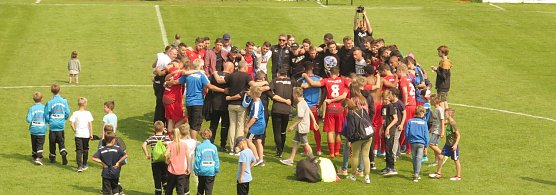 Gl&uuml;ckwunsch zum Vizemeister (Foto: nnz)