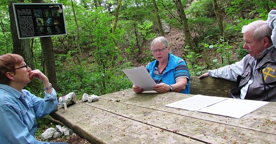 Kraft sch&ouml;pfen in der Natur (Foto: L. Schubert)