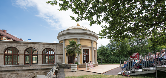 Die Familienoper der Festspielsaison 2017 (Foto: Roland Obst) Die Familienoper der Festspielsaison 2017 (Foto: Roland Obst)