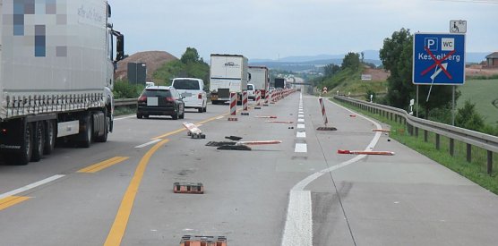 Absperrung niedergem&auml;ht (Foto: API)