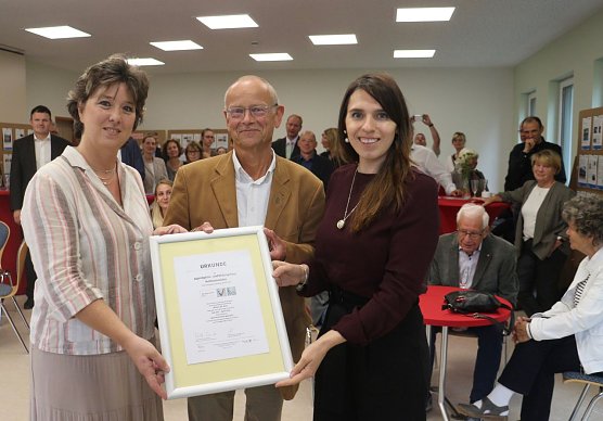Carmen Witzel, Andreas Weigel und Staatssekret&auml;rin Valentina Kerst  (Foto: Angelo Glashagel)