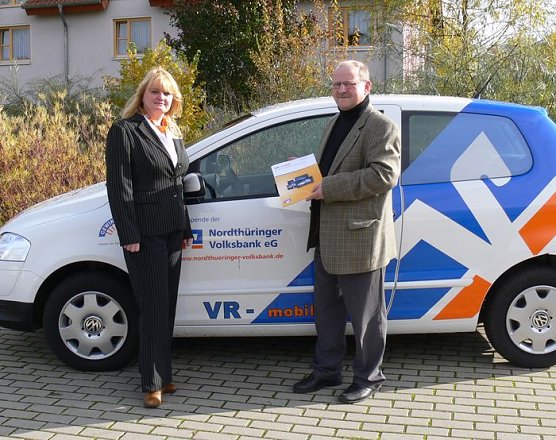 Lohn für ehrenamtliche Arbeit (Foto: Nordthüringer Volksbank) Lohn für ehrenamtliche Arbeit (Foto: Nordthüringer Volksbank)