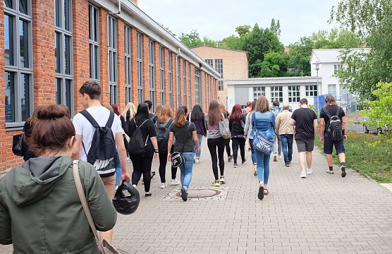 Wissbegierige Sch&uuml;lerinnen und Sch&uuml;ler besuchten die Hochschule Nordhausen (Foto: Jaana Kistner)