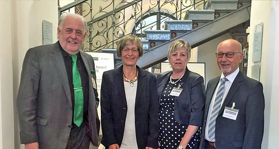 Hermann-Josef Ahmann, Diplom &Ouml;konom und Multiplikator aus Dortmund, Dr. Hannelore Pientka, Ellrich, Fach&auml;rztin f&uuml;r Neurologie und Psychiatrie, Martina R&ouml;der, Gesch&auml;ftsf&uuml;hrerin Neanderklinik, Vorsitzende des Deutschen Pflegeverbandes e.V., Rolf H&ouml;fert, Gesch&auml;ftsf&uuml;hrer des Deutschen Pflegeverbandes (DPV) e.V. (Foto: Neanderklinik Harzwald GmbH)