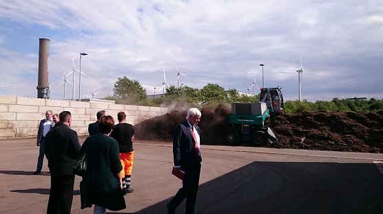 Gr&uuml;nabfallverarbeitung am Abfallwirtschaftszentrum Nentzelsrode (Foto: Angelo Glashagel)