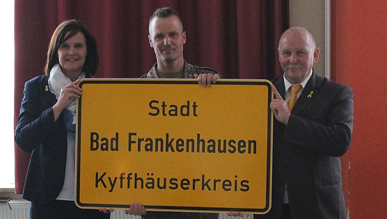 Panzer in Richtung Litauen verladen (Foto: Karl-Heinz Herrmann) Panzer in Richtung Litauen verladen (Foto: Karl-Heinz Herrmann)