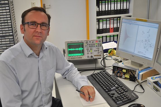 Marco Hartung an seinem Labor-Arbeitsplatz (Foto: privat)