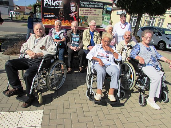 Stadtrundfahrt weckte Erinnerungen (Foto: Lydia Schubert)