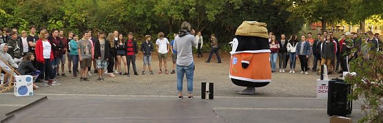 Roadshow auf dem Schulhof (Foto: nnz)