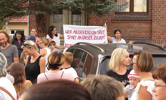 Protest in Ilfeld gegen m&ouml;glichen Kita-Tr&auml;gerwechsel (Foto: nnz)
