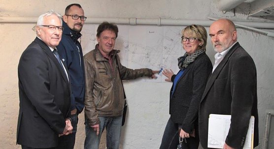 Von rechts: Peter Spannaus, Inge Klaan, Elko Vopel, Dominique Brandl und Rolf G&ouml;ppel (Foto: SWG)