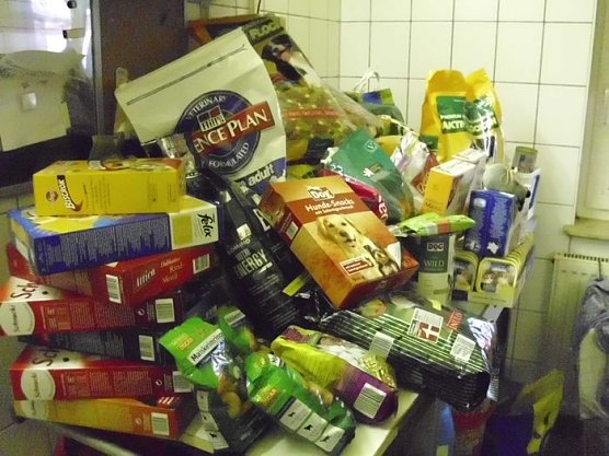 Gabentisch (Foto: C. Knust)