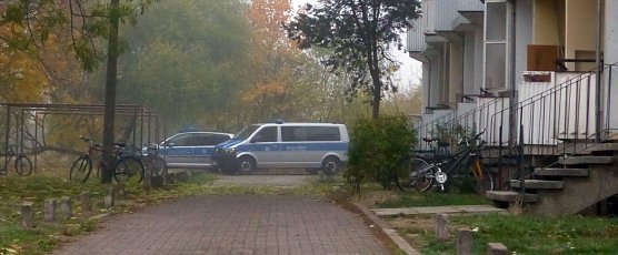 Polizei im Einsatz in der Robert-Blum-Stra&szlig;e (Foto: privat)
