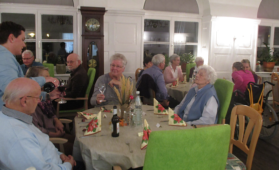 B&uuml;ffet-Abend in der Herrmann-Arnold-Stiftung (Foto: Diakonie in Nordhausen )