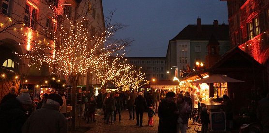 Weihnachtsmarkt er&ouml;ffnet (Foto: Angelo Glashagel)