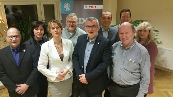 Der CDU Ortsverband Nordhausen hat sich gestern Abend (6.12.) im "Nordhausen" einen neuen Ortsvorstand (siehe Bild) f&uuml;r die n&auml;chsten zwei Jahre gew&auml;hlt. (Foto: CDU-Stadtverband Nordhausen)