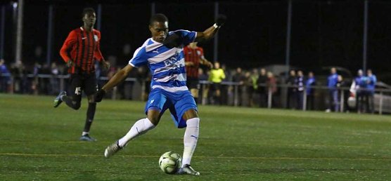 Mickels mit dem 1:0 (Foto: Bernd Peter)
