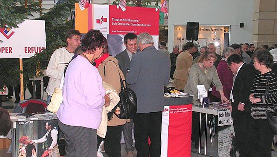 Am Werbestand der Nordhäuser (Foto: Jonny Wilken) Am Werbestand der Nordhäuser (Foto: Jonny Wilken)