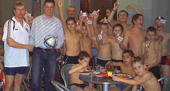 Badespa&szlig; f&uuml;r Fussball-Nachwuchs (Foto: wacker)