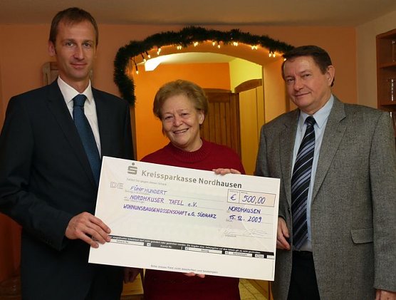 Scheck übergeben (Foto: WBG) Scheck übergeben (Foto: WBG)