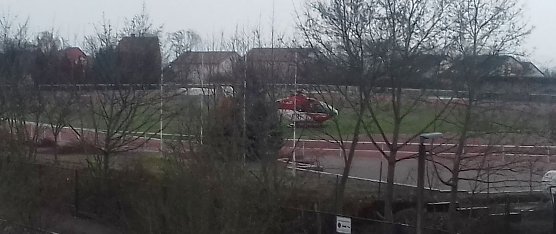 Christoph 37 landete auf dem Hohekreuz-Sportplatz (Foto: privat)
