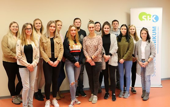 15 neue Auszubildende am S&uuml;dharz Klinikum  (Foto: S&uuml;dharz Klinikum Nordhausen gGmbH)