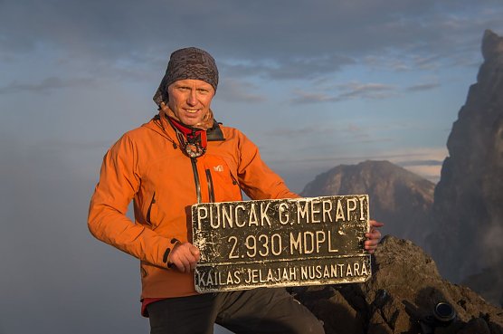 G&ouml;tter, Drachen und Feuerberge - mit Ralf Schwan geht es in der Bibliothek demn&auml;chst durch Indonesien (Foto: Ralf Schwan)