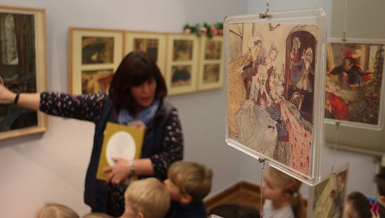 Ausflug in die weite Welt der Grimm'schen M&auml;rchen im Kunsthaus Meyenburg (Foto: Angelo Glashagel)