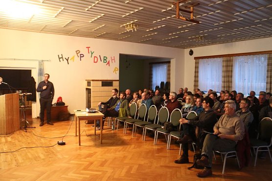 In Mauderode wurde gestern &uuml;ber den Aufbau eines Nahw&auml;rmenetzes diskutiert (Foto: Angelo Glashagel)