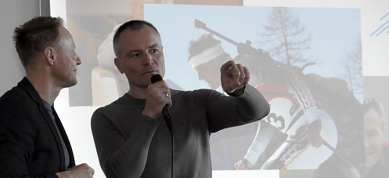 Sven Fischer (r.) im Interview  (Foto: nnz)