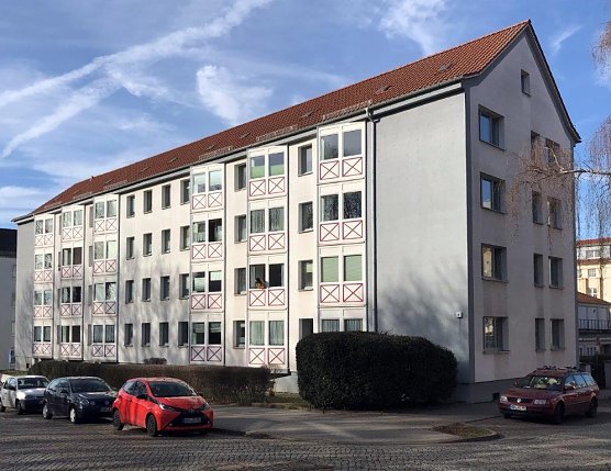 Neue Fenster, gro&szlig;e Balkone - die Nordh&auml;user Weberstra&szlig;e (Foto: WBG)