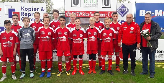 Freude beim Nachwuchs in Salza (Foto: U. Theuerkauf)