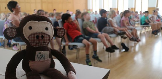 381 Kinder sind jetzt "Leseäffchen" (Foto: Angelo Glashagel) 381 Kinder sind jetzt "Leseäffchen" (Foto: Angelo Glashagel)