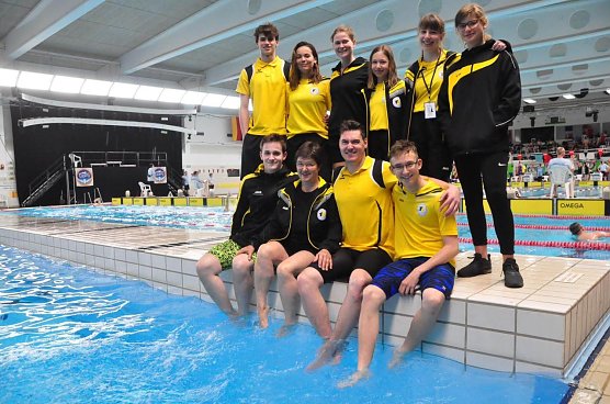 Die Nordh&auml;user Nachwuchsschwimmer beim Wettkampf im d&auml;nischen Esbjerg (Foto: SVN '90)