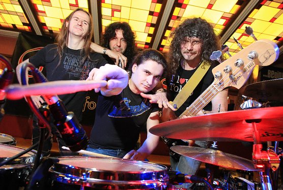 Four Roses (Foto: Agentur) Four Roses (Foto: Agentur)