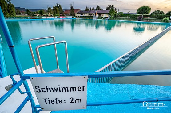 h&uuml;nstein Freibad (Foto: Katrin Jala&szlig;)
