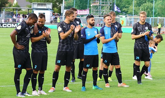 wacker (Foto: Bernd Peter) wacker (Foto: Bernd Peter)