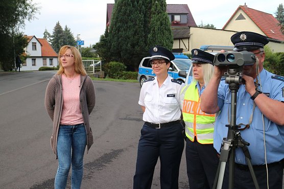 Schulwegskontrolle in Nordhausen (Foto: Angelo Glashagel)