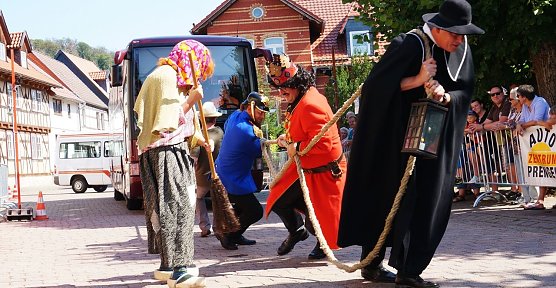 Neustadt feiert, singt und lacht (Foto: S. Witzel)