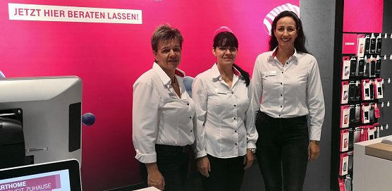 Das Team des Telekomshops in der S&uuml;dharz Galerie (Foto: nnz)