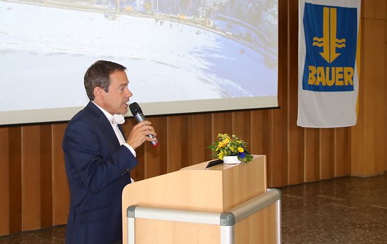 Schachtbau (Foto: oas)