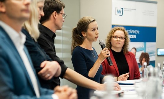 Carolin Gerbothe bei der Diskussion (Foto: privat)