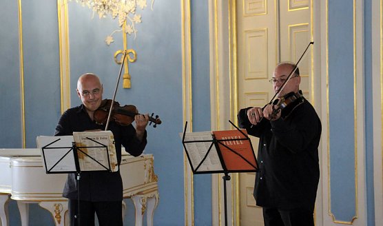 Bemerkenswerte Ausstellung er&ouml;ffnet (Foto: Karl-Heinz Herrmann)