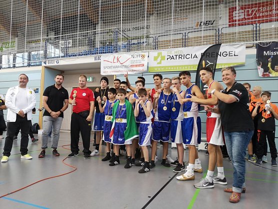 Zum ersten INJOY CUP flogen die Fäuste (Foto: Tobias Ostmann) Zum ersten INJOY CUP flogen die Fäuste (Foto: Tobias Ostmann)