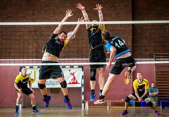 Wer bleibt ungeschlagen? Am Samstag m&uuml;ssen die Nordh&auml;user Volleyballer des SVC gegen den VC Gotha ran (Foto: Dominik Rieger)