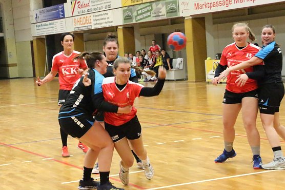 NSV Handball-Damen siegen mit 40:29 gegen den T&C Behringen/Sonneborn (Foto: Uwe Tittel) NSV Handball-Damen siegen mit 40:29 gegen den T&C Behringen/Sonneborn (Foto: Uwe Tittel)