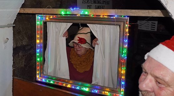 T&uuml;rchen &ouml;ffnen (Foto: Lydia Schubert)