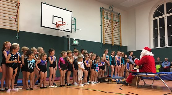 Weihnachtsturnen (Foto: TSV Nordhausen) Weihnachtsturnen (Foto: TSV Nordhausen)