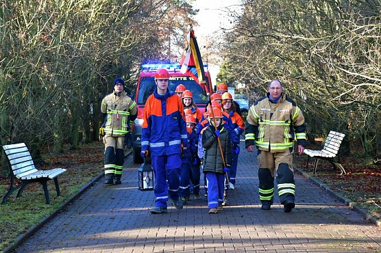 Friedenslicht 2019 am Schmetterlingsfeld (Foto: Nicole Schulz) Friedenslicht 2019 am Schmetterlingsfeld (Foto: Nicole Schulz)