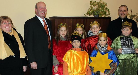 Sternsinger unterwegs (Foto: J. Piper)